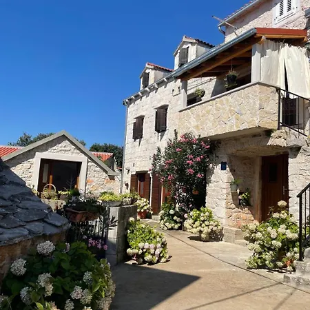 Rosa, 45, Brac Casa de Férias *