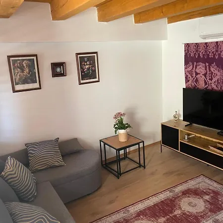 Rosa, 45, Brac Dračevica