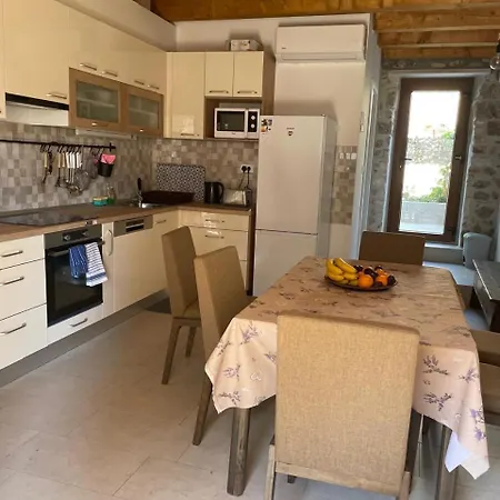 Rosa, 45, Brac * Dračevica