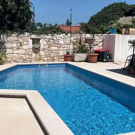 Vakantiehuis Rosa, 45, Brac *